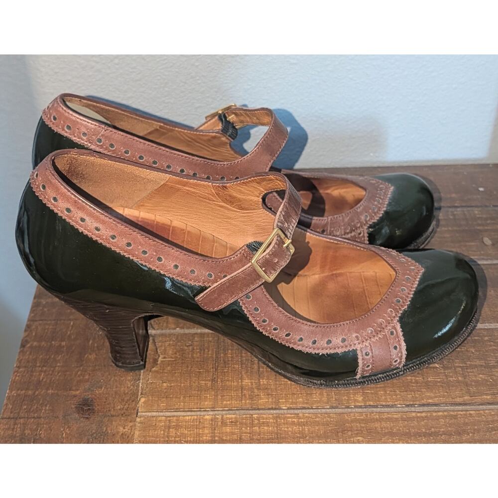 Chie Mihara Black Patent Leather and Tan Mary Jane Heels Size 41 US 10 - Picture 5 of 12